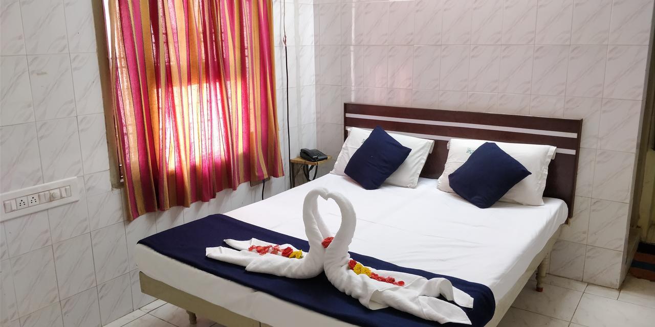 Hotel Sree Vaibhav Residency Tirupati Exterior foto